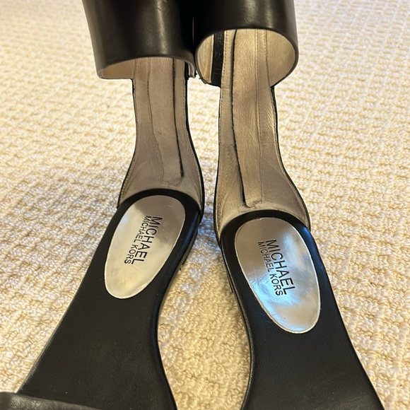 Michael KORS ankle strap rear zipper sandals black size 7.5 style # ST13L - Picture 15 of 15